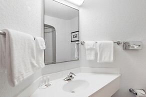 Super 8 by Wyndham Sault Ste. Marie MI
