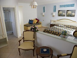 Hotel Ristorante Borgo La Tana