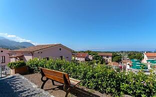 Hotel Ristorante Borgo La Tana