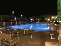 Hotel Ristorante Borgo La Tana