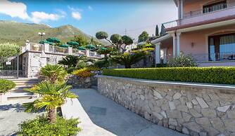 Hotel Ristorante Borgo La Tana