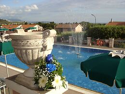 Hotel Ristorante Borgo La Tana