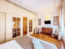 Hotel Jolanda