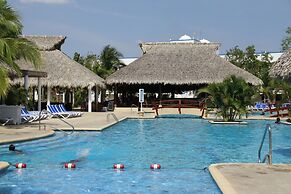 Playa Blanca Beach Resort - All Inclusive