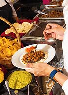 Playa Blanca Beach Resort - All Inclusive