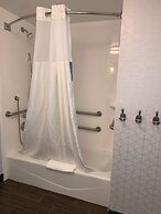 Hampton Inn & Suites Rockville Centre