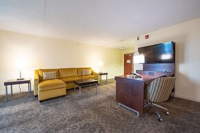Hampton Inn & Suites Rockville Centre