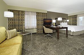 Hampton Inn & Suites Rockville Centre