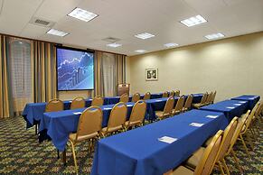 Hampton Inn & Suites Rockville Centre