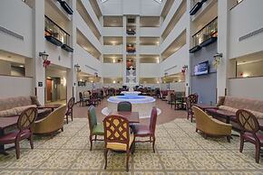 Hampton Inn & Suites Rockville Centre