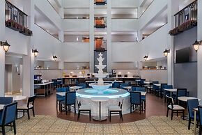 Hampton Inn & Suites Rockville Centre