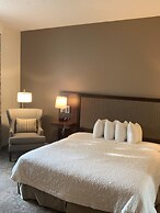 Hampton Inn & Suites Rockville Centre