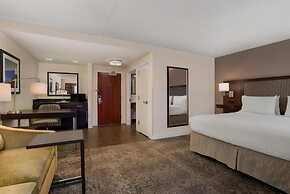 Hampton Inn & Suites Rockville Centre