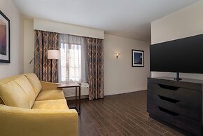 Hampton Inn & Suites Rockville Centre