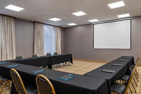 Hampton Inn & Suites Rockville Centre