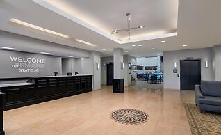 Hampton Inn & Suites Rockville Centre