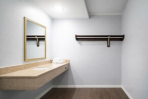 Quarters Inn and Suites