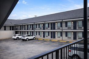 Quarters Inn and Suites