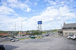 Quarters Inn and Suites