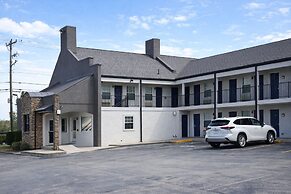 Quarters Inn and Suites