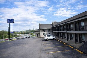 Quarters Inn and Suites