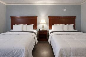 Quarters Inn and Suites