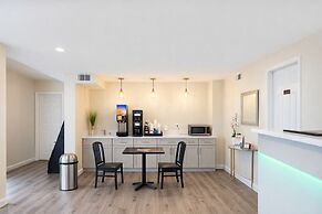 Quarters Inn and Suites