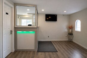 Quarters Inn and Suites