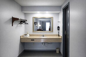 Quarters Inn and Suites