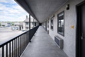 Quarters Inn and Suites