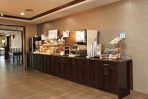 Holiday Inn Express And Suites - Vernon by IHG