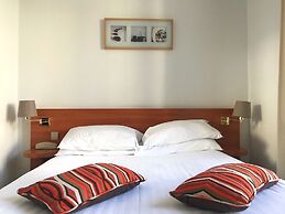 Hotel Colbert