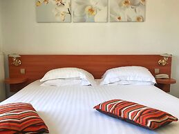 Hotel Colbert