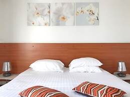 Hotel Colbert