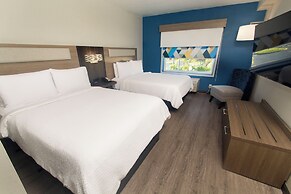 Holiday Inn Express & Suites Cocoa by IHG