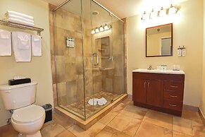 Holiday Inn Express & Suites Cocoa by IHG