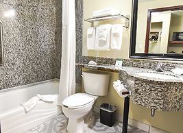 Holiday Inn Express & Suites Cocoa by IHG