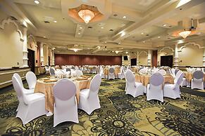 Holiday Inn Express & Suites Cocoa by IHG