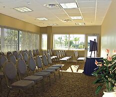 Holiday Inn Express & Suites Cocoa by IHG