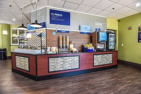 Holiday Inn Express & Suites Cocoa by IHG