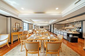 Lotte Hotel Saigon