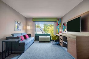 Hampton Inn East Aurora
