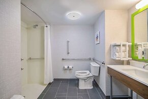 Hampton Inn East Aurora