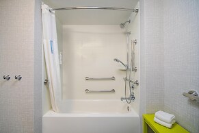 Hampton Inn East Aurora
