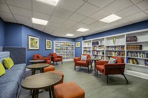 Hampton Inn East Aurora