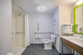 Hampton Inn East Aurora