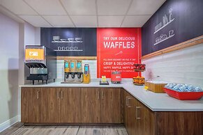 Hampton Inn East Aurora