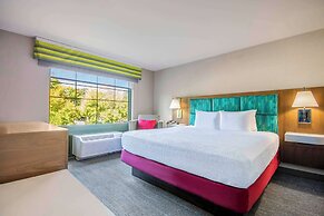 Hampton Inn East Aurora