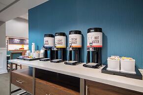 Hampton Inn East Aurora