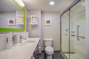 Hampton Inn East Aurora